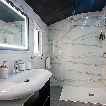 Collection - St Patricks Apts