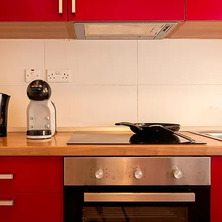 Collection - St Patricks Apts Апартаменты