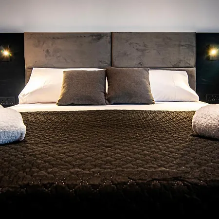 Appartement Collection - St Patricks Apts *