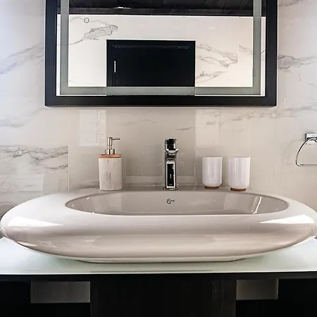 Collection - St Patricks Apts Valletta