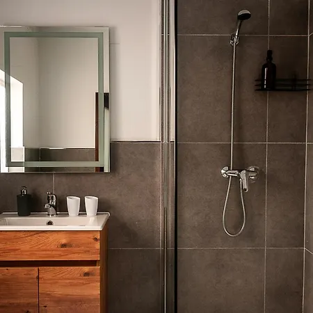 Collection - St Patricks Apts Appartement *