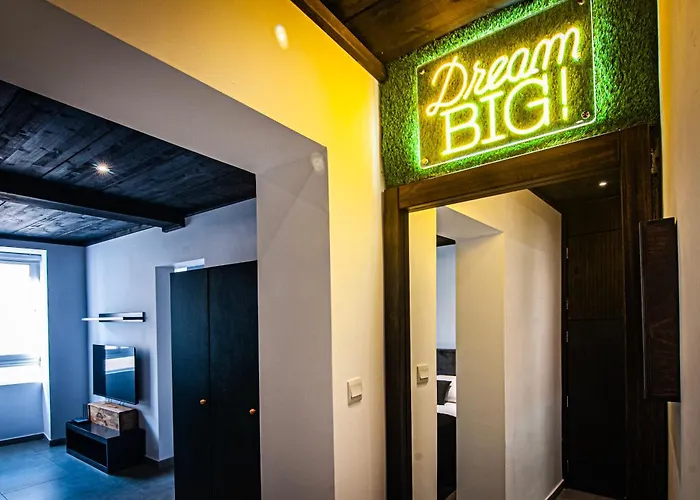 Collection - St Patricks Apts 아파트 *